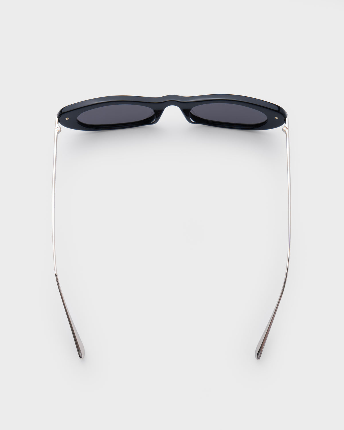 The Muse Sunglasses in Black