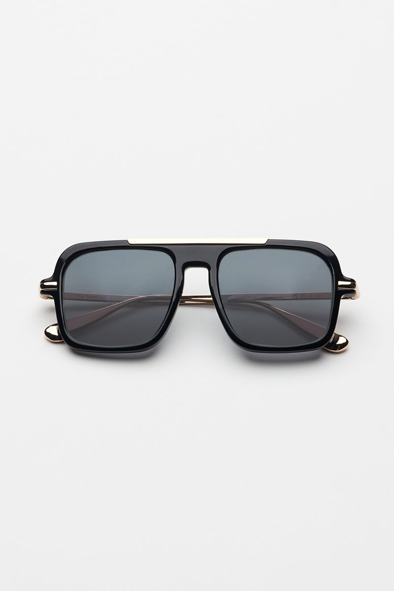 The Retro Black