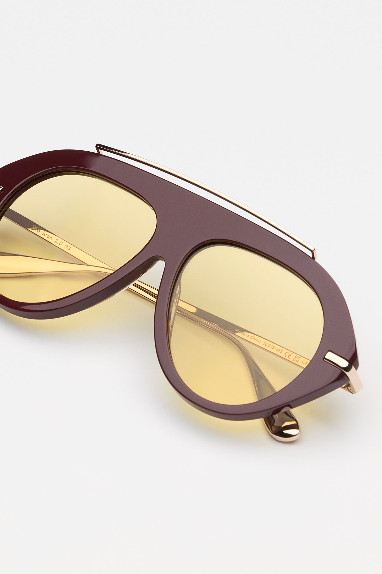 Past Midnight The Icon 2.0 Burgundy.