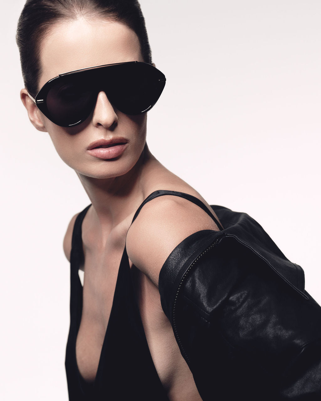 The Icon 2.0 Sunglasses in Black – Past Midnight